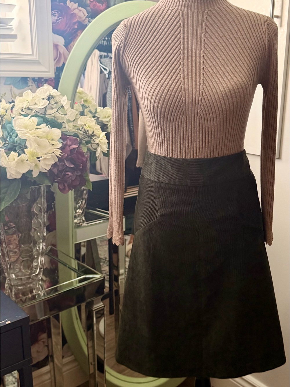 Chelsea & Theodore dark green , corduroy Skirt in size 12